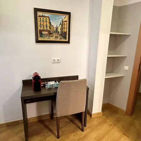 Antidoto Zocodover Check-in On Line Гостевой дом